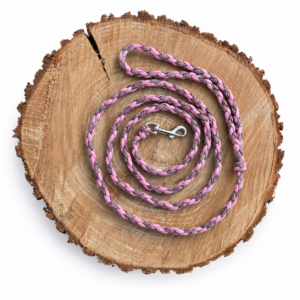 handgemaakte riem van paracord 1,8 meter lengte 0,8 cm dik model ‘dot’ roze