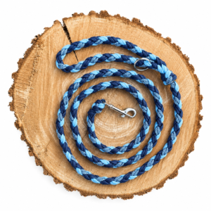 handgemaakte riem van paracord 1,8 meter lengte 1,2 cm dik model "bobby" blauw